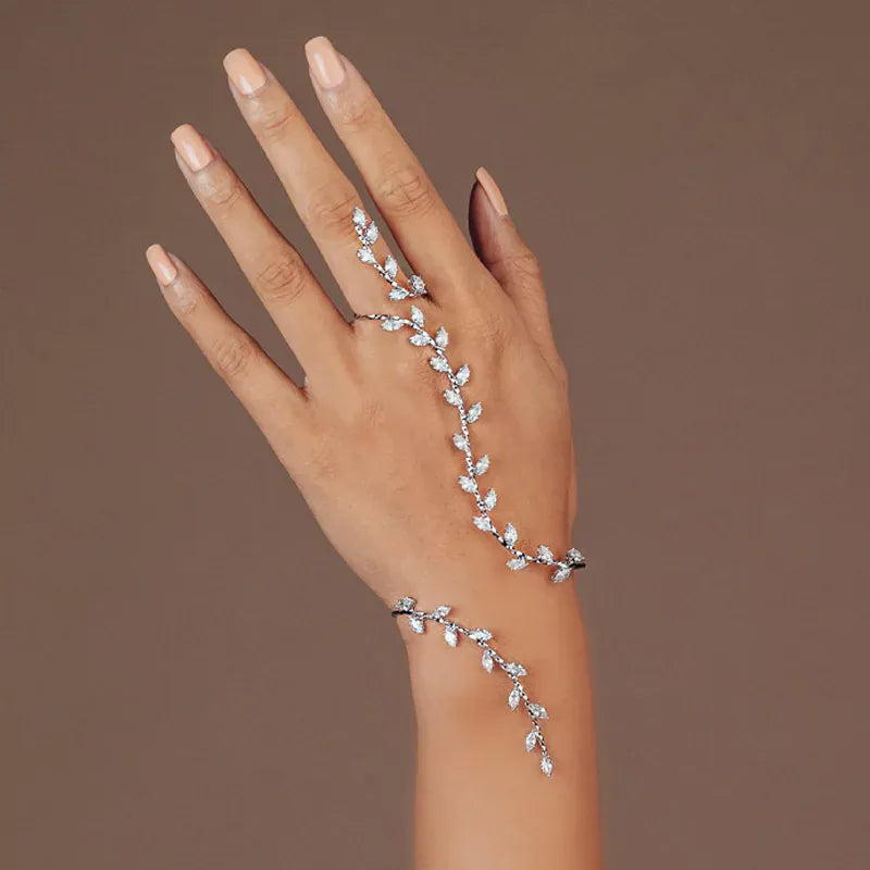 Bijou de Main Fleurs