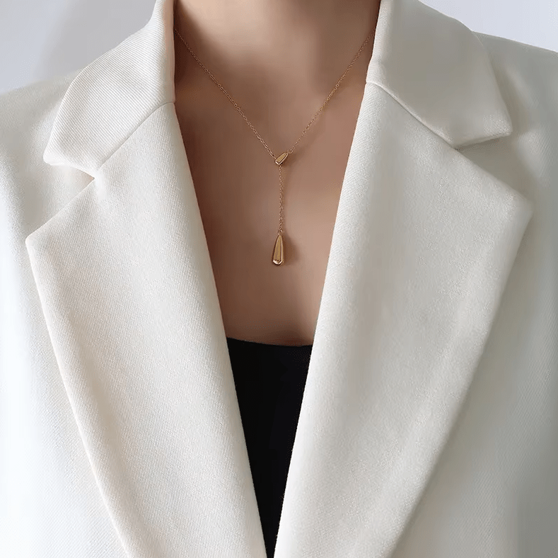 Collier Pendentif Buste Femme - Acier Inoxydable - Style Minimaliste - Neuf Sans Emballage