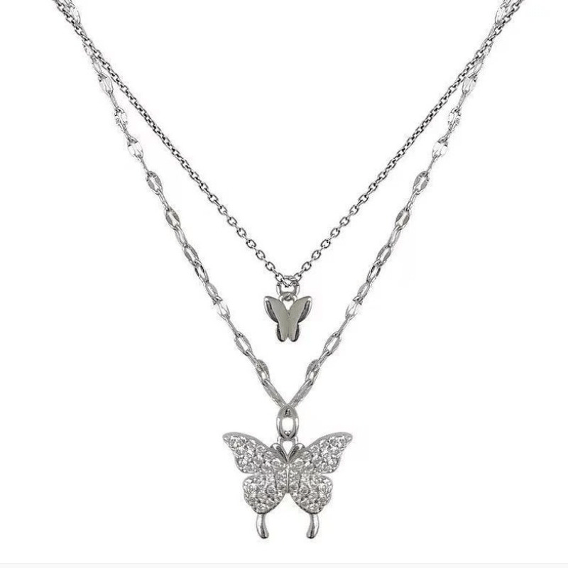 Collier chaine papillon