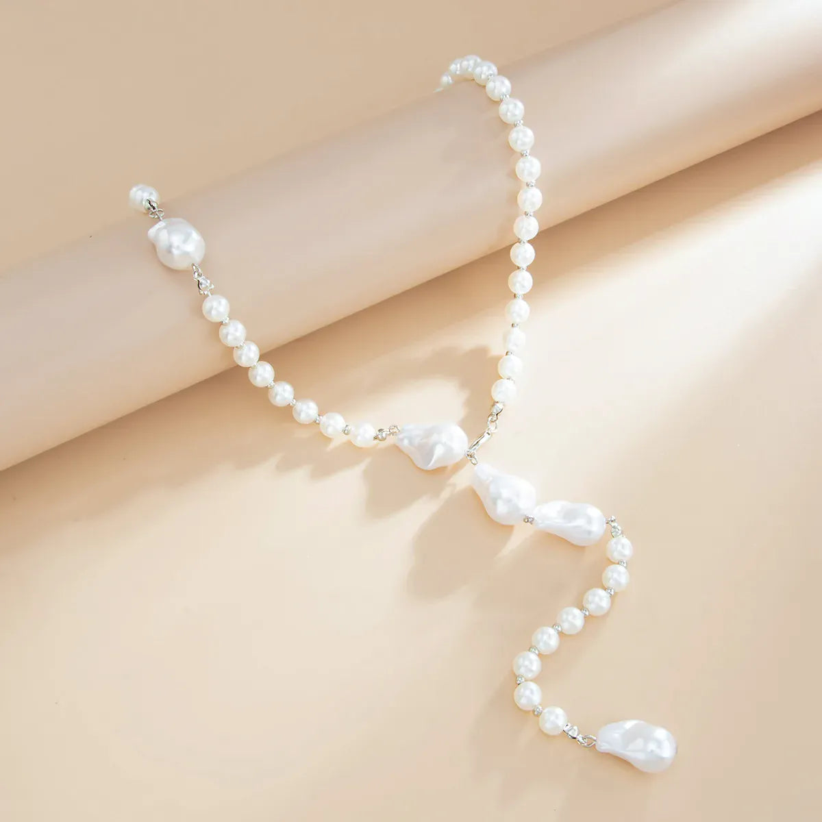 Collier de Dos avec Perles