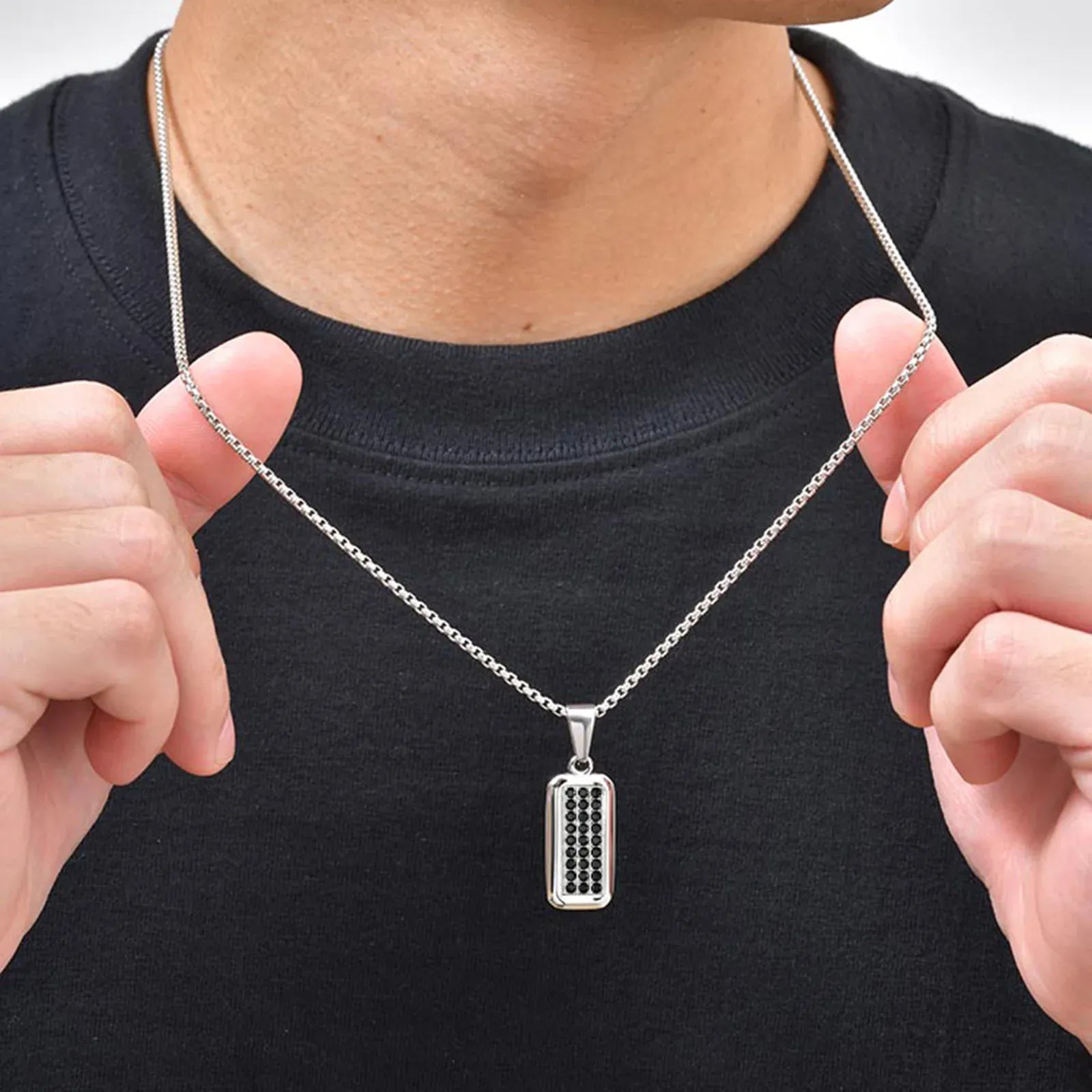Collier Homme Pendentif Strass Noir