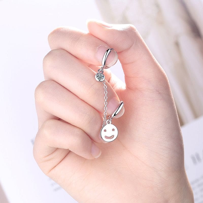 Boucle d&#39;oreille chaine 2 trous visage souriant