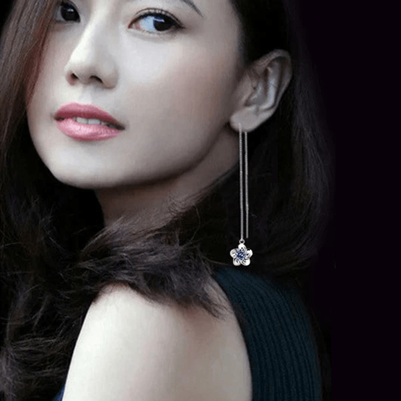 Boucle d'oreille saphir