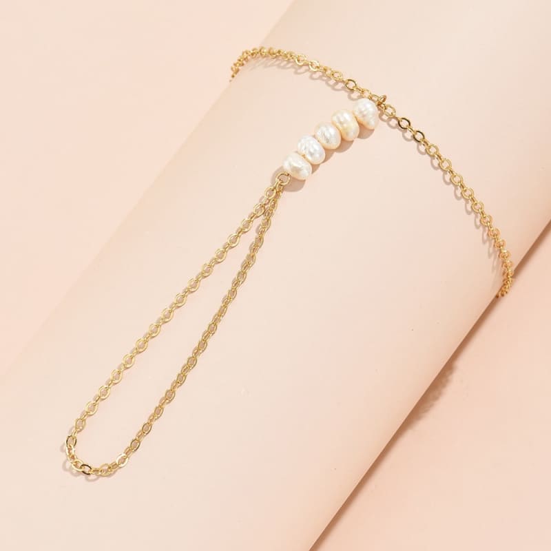 Chaine de main perles