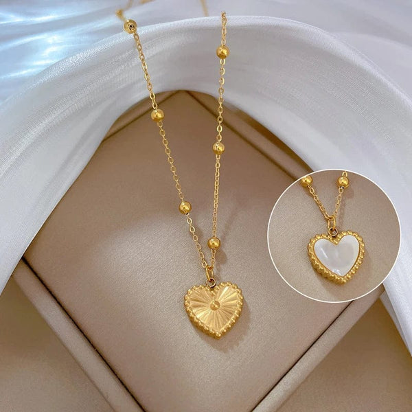Collier Yves Rocher Avec Pendentif Cœurs Dorés Et Perles - Longueur 41-45 Cm - Occasion